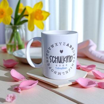 Keramiktasse Schulkind 2025 mit Vornamen personalisiert Einschulung Namenstasse  - Artikel-Nr. 1100004